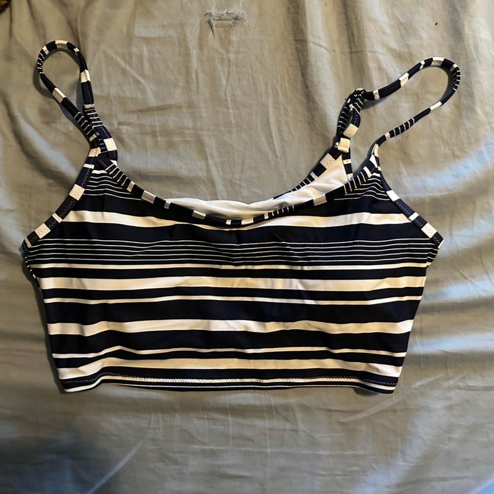 Arie bathing suit top